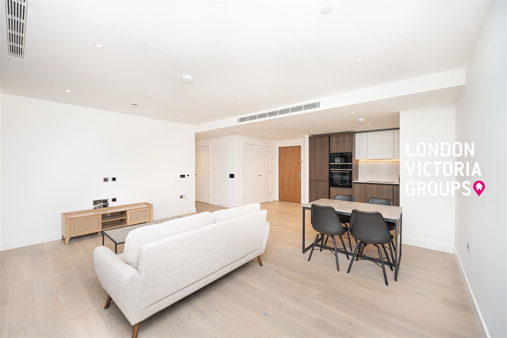 2 bed property in 62 Calthorpe Street, London